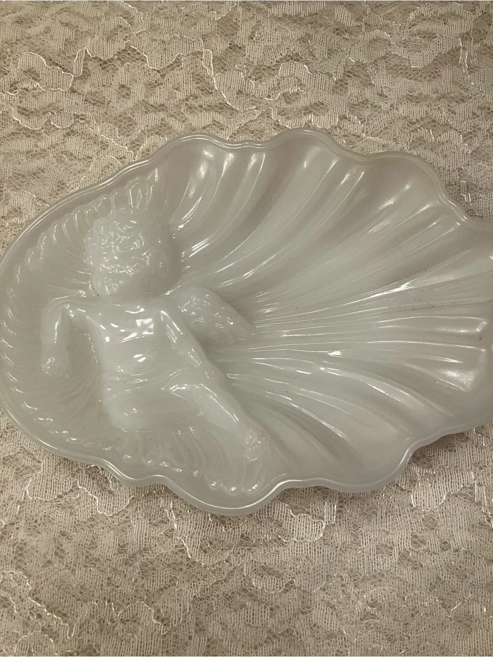 AVON SIGNED MILK GLASS TRINKET OR SOAP DISH